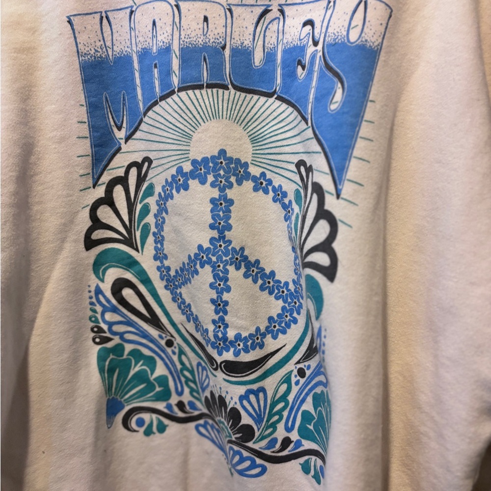 American Eagle Outfitters Cream Sweatshirt